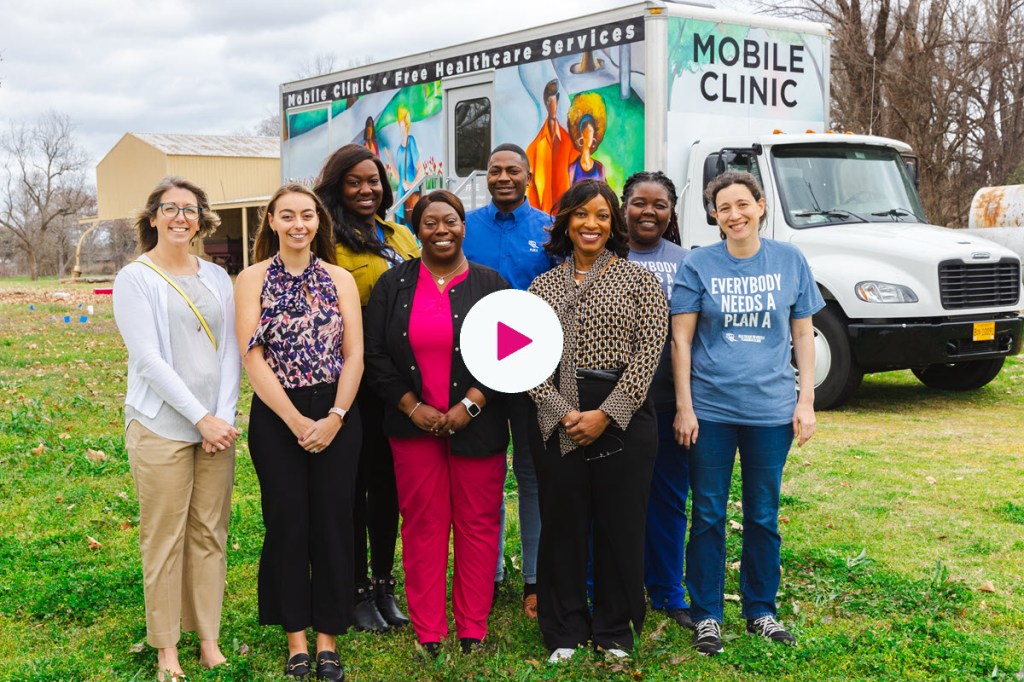 Phot of Organon team with Plan A health mobile clinic